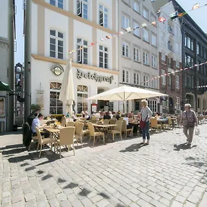In Der Historischen Deichstrasse Contactless Check In Hamburg